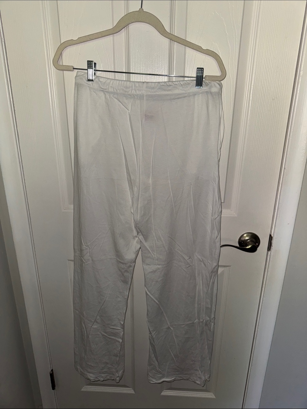 Victoria's Secret White Sweatpants - Picture 4 of 4